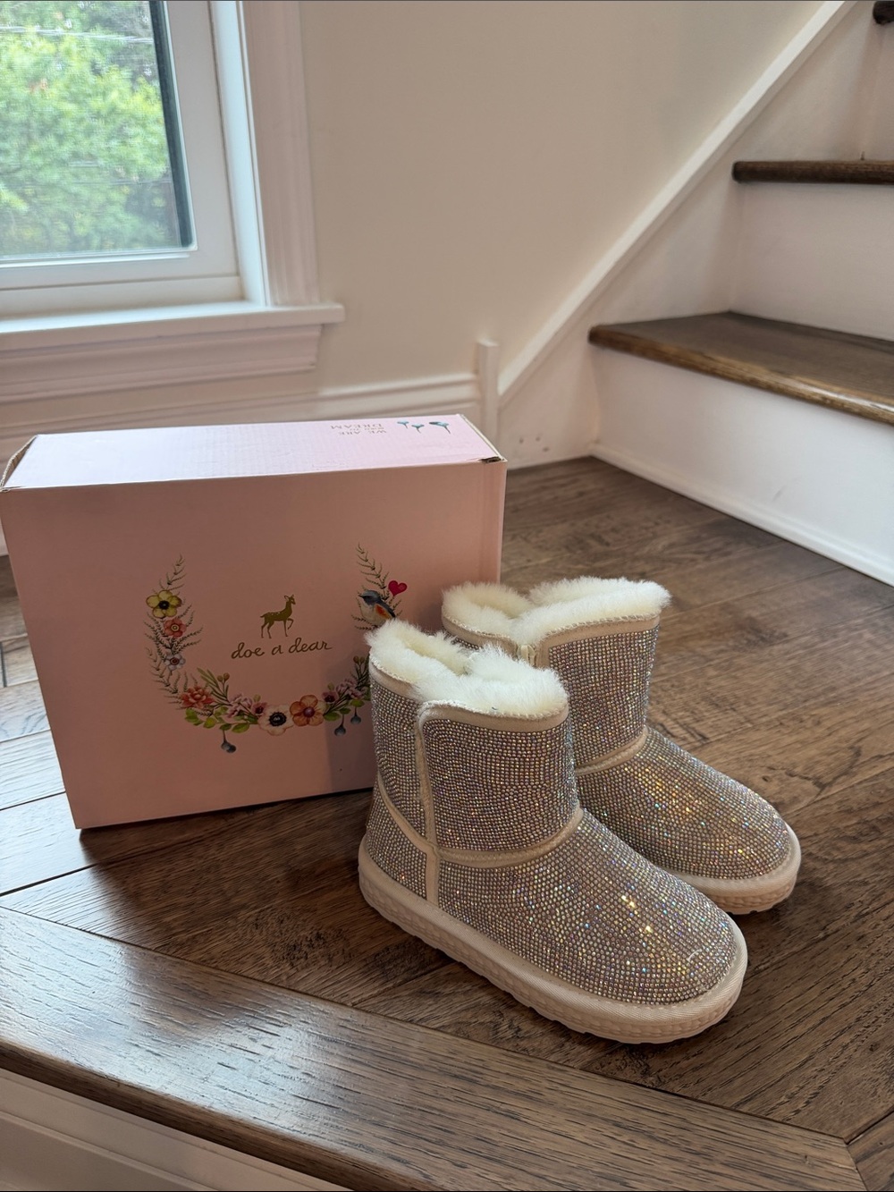 Doe a Dear Kids' Sparkling Ivory Fur-Lined Winter Boots Size 1
